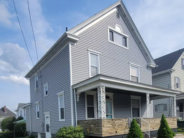 118 N 6th St, Youngwood, PA 15697