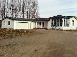 420 Brewster Ln, Pasco, WA 99301