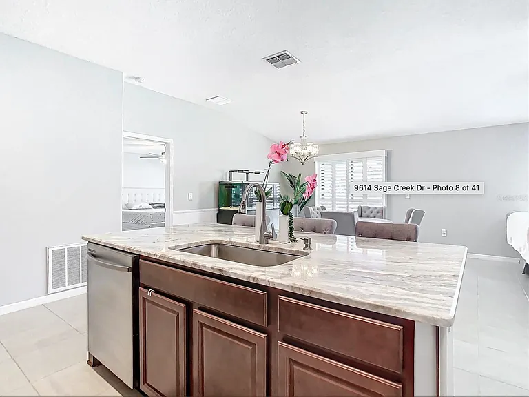 9614 Sage Creek Dr — Photo 19