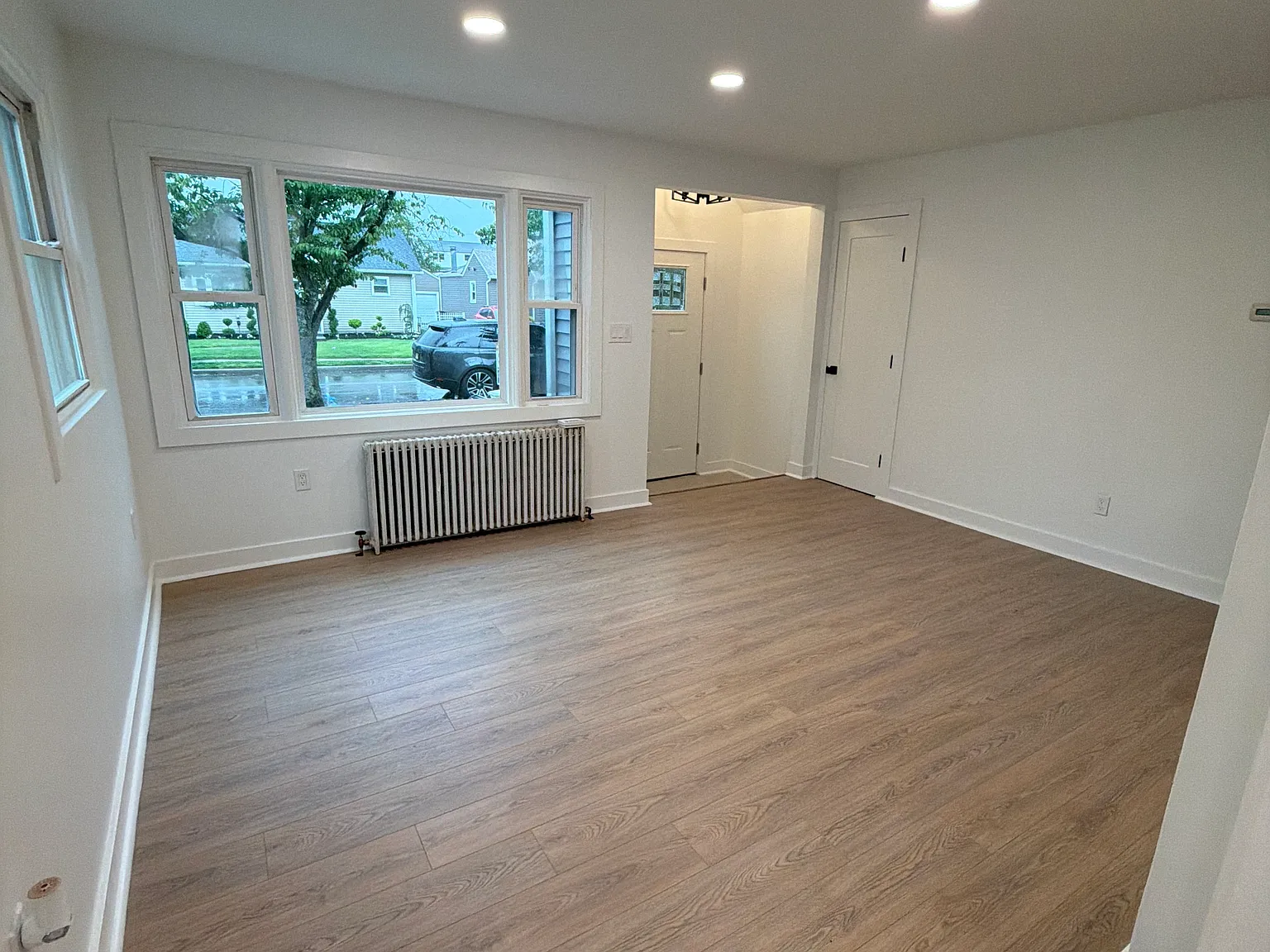 2 bed, $3,500 — Photo 2