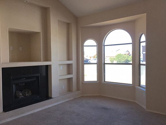 4th image of 6220 Lovebird Ln