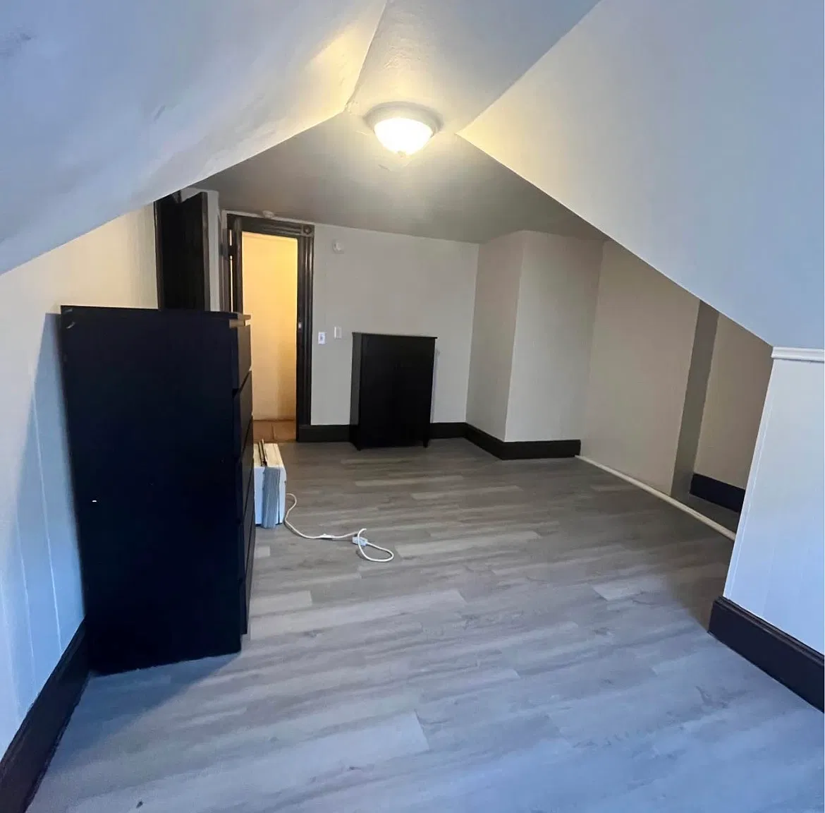 Studio, 423 sqft, $650 — Photo 1