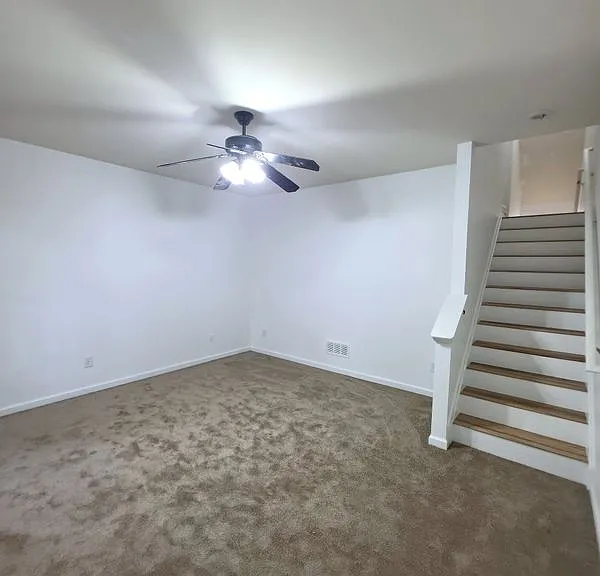 2179 Dillard Xing — Photo 24