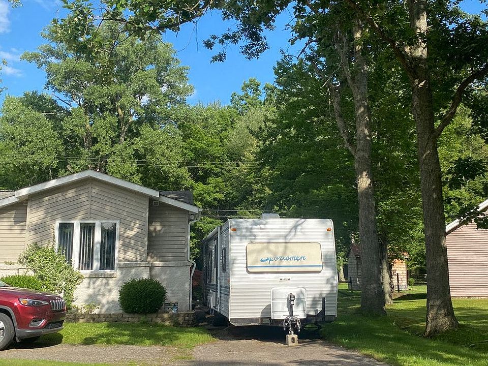 2nd image of 9073 Folkert Rd