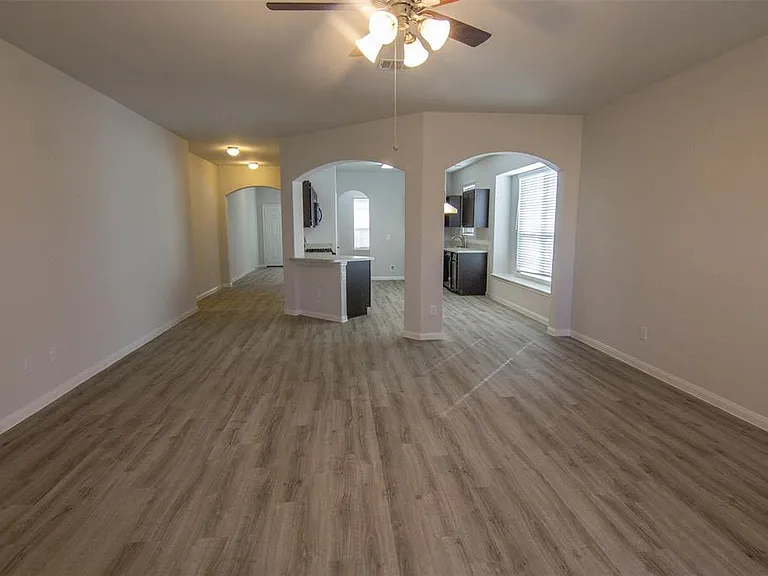 Cory Cornel Ln — Photo 3