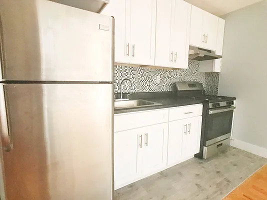 Rented by Bohemia Realty Group | media 25