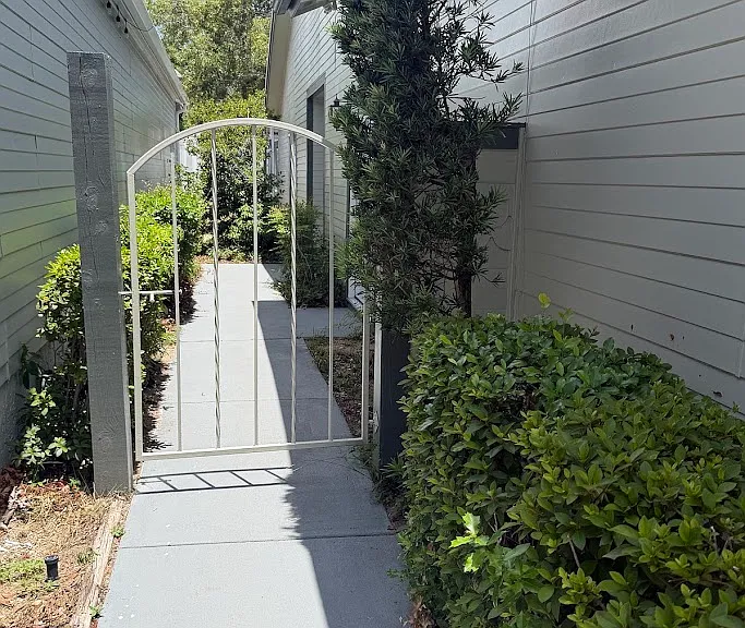 540 Harvard Pl — Photo 20