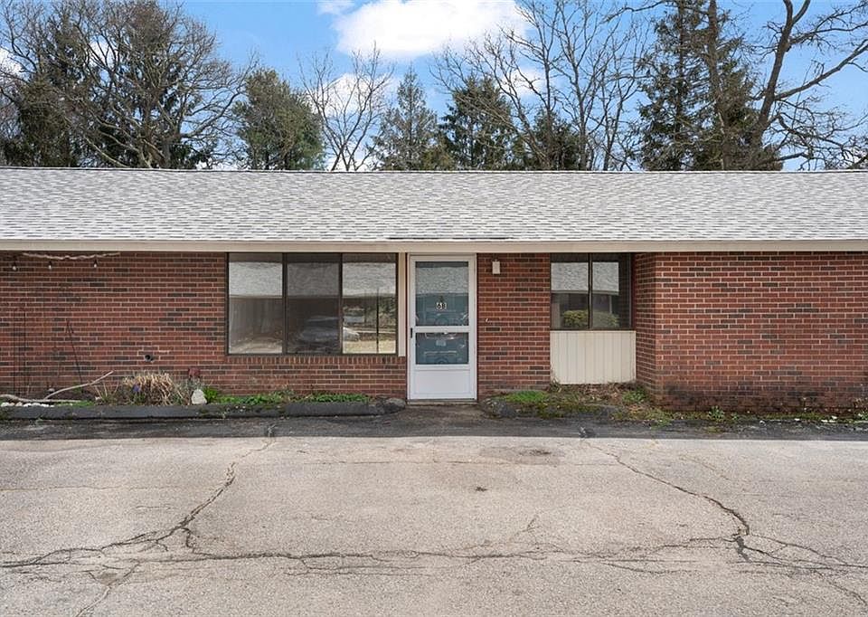 1st image of 47 Kingsland Ct #6B