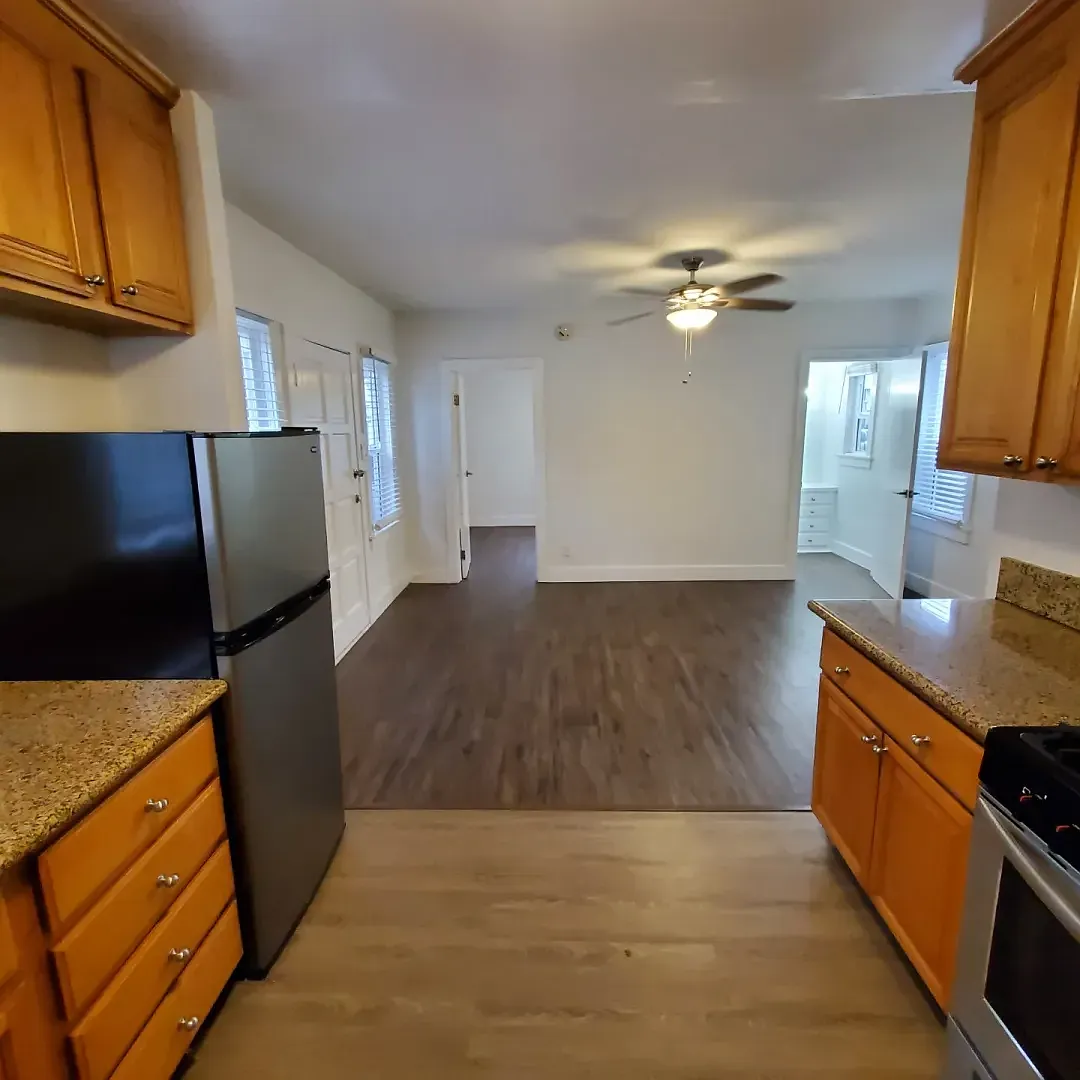 5414 Fountain Ave — Photo 3