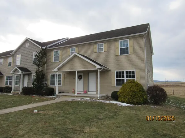 305 Sunset Dr #313, Selinsgrove, PA 17870