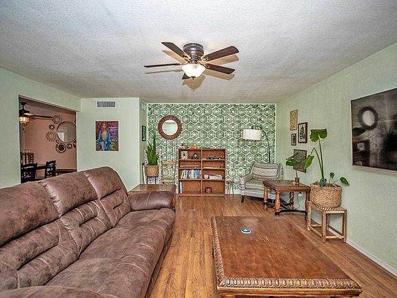 4th image of 2768 S Olivia Ave