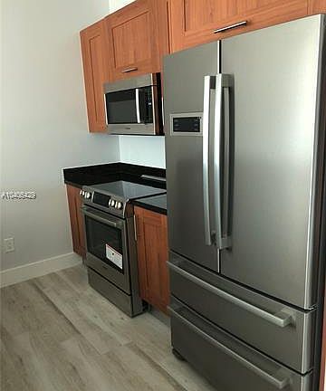 4th image of 1300 Ponce De Leon Blvd APT 510