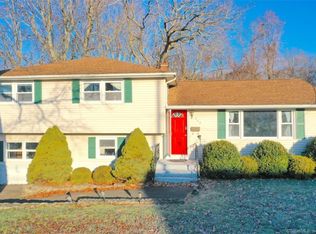 202 Wilkenda Ave, Waterbury, CT 06708