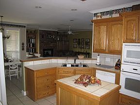 2nd image of 128 Greentree Dr