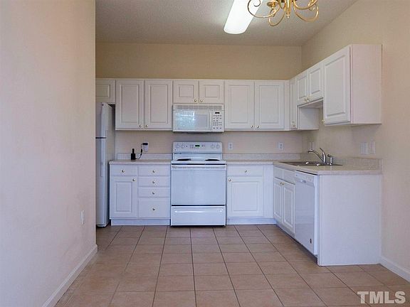 2nd image of 2511 Huntscroft Ln APT 300