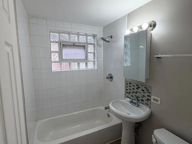 10306 S Corliss Ave — Photo 19