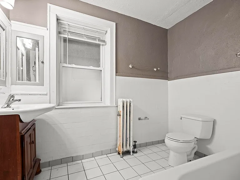 2729 Euclid Heights Blvd #3 — Photo 13