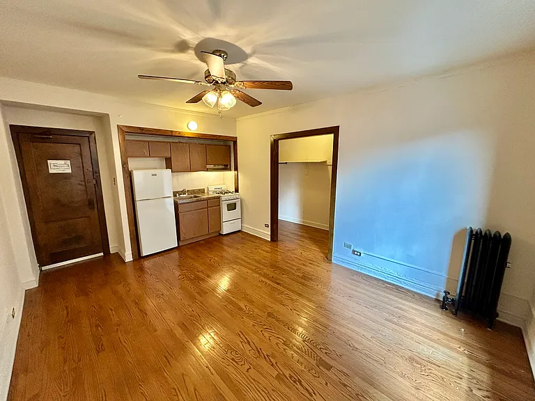 2256 N. Cleveland — Photo 15