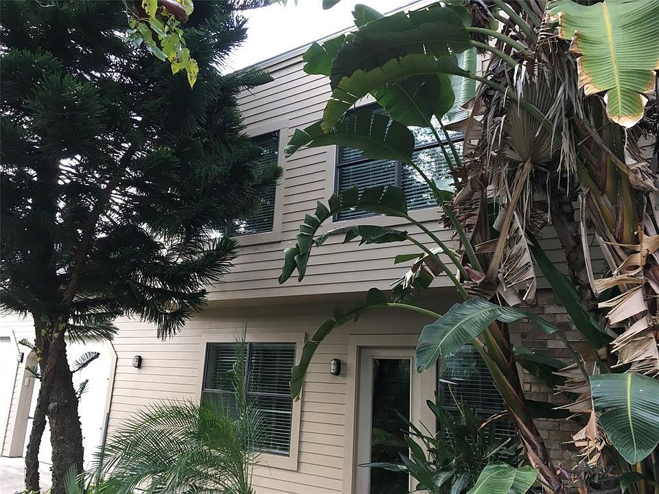 1st image of 20 Legas Dr #1