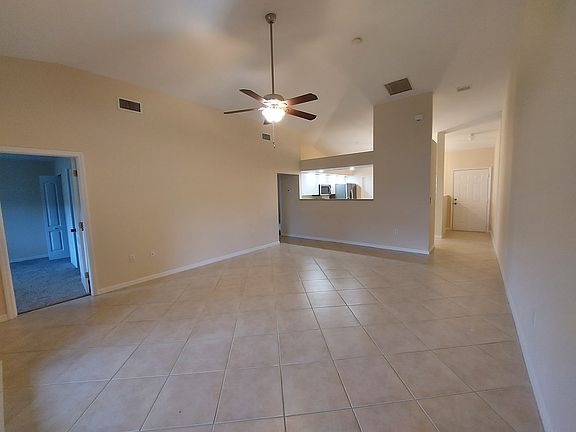 2nd image of 1031 SE 11th Ter
