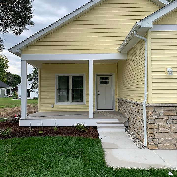 1st image of 608 Division Lot 19