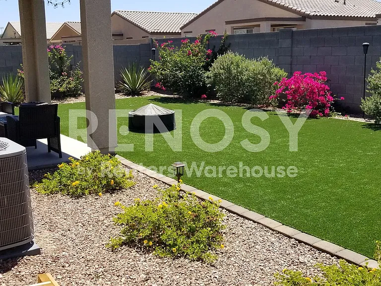1803 E Grove St — Photo 24
