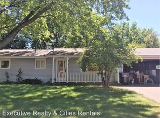 522 79th Ave NE, Spring Lake Park, MN 55432