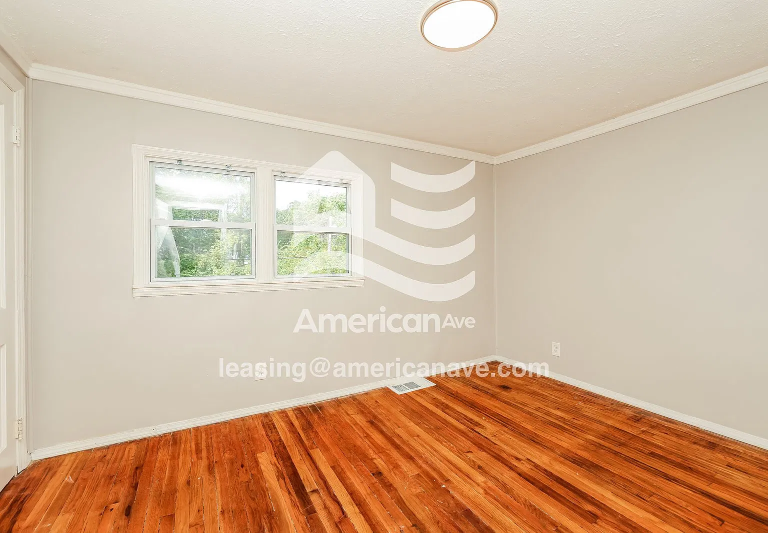 3 bed, 1.0 bath, 1030 sqft, $1,197 — Photo 3