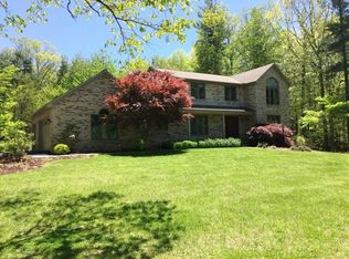789 Oak Knoll Dr, Hillsville, VA 24343