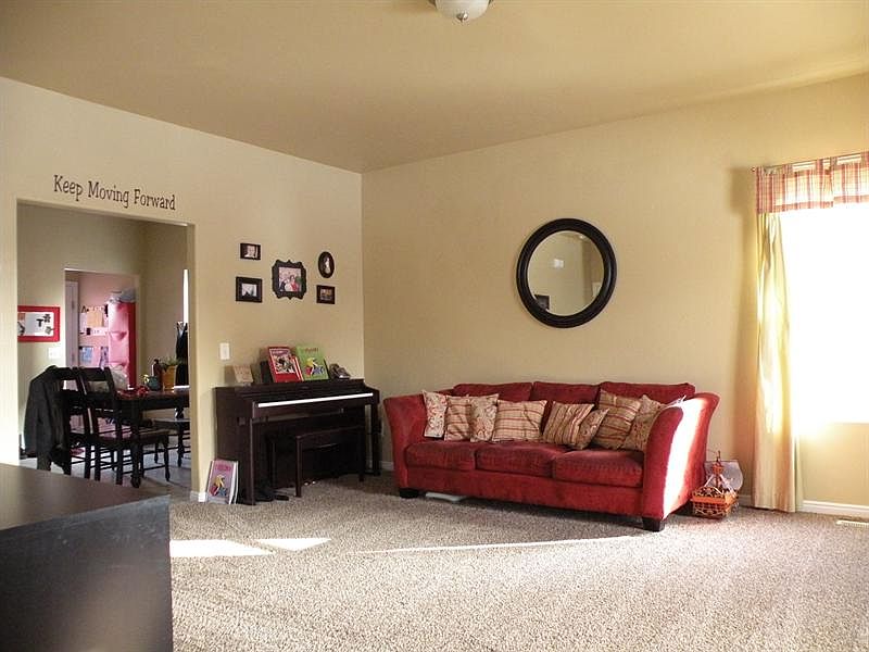 2nd image of 11718 S Bluerock Ave