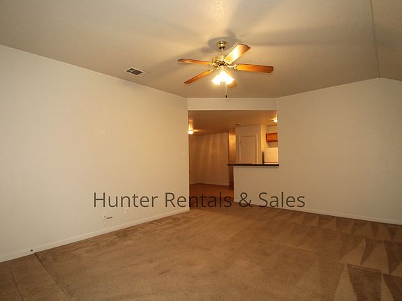 4th image of 2012 Schorn Dr APT A