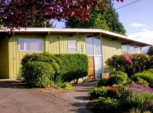 521 SW 181st St, Normandy Park, WA 98166