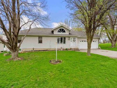 804 W 2nd St, Washington, IA, 52353