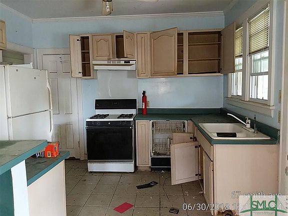 4th image of 67 Smith Ave