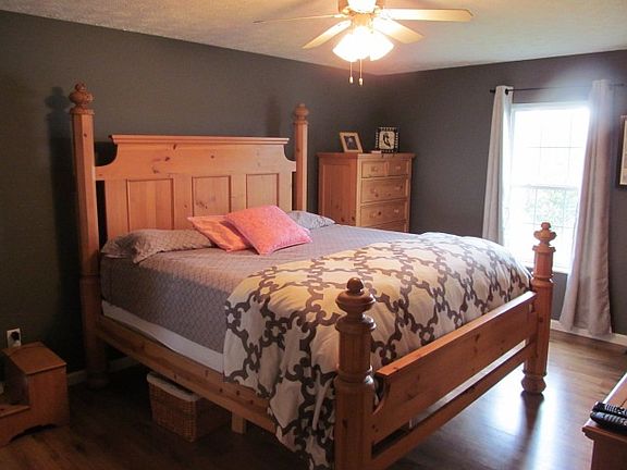 2nd image of 108 Hidden Valley Dr