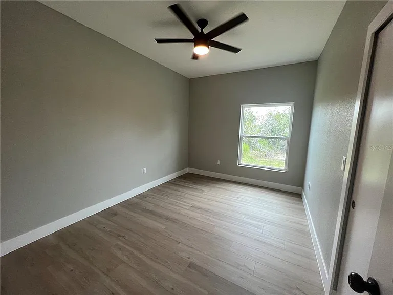 12130 Henley Ave — Photo 4