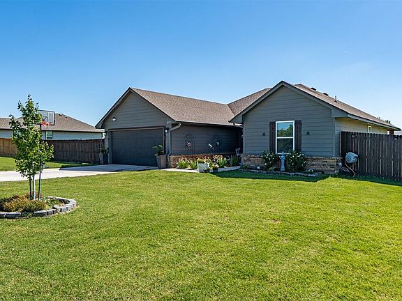 3rd image of 1017 Heritage Hills Dr