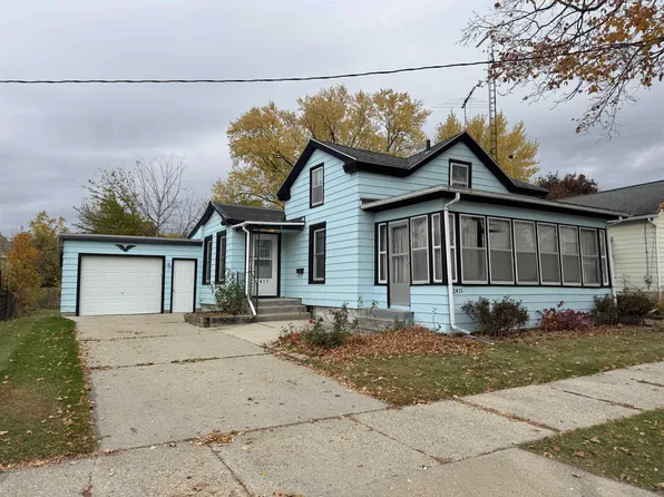 2411 11th St, Monroe, WI 53566