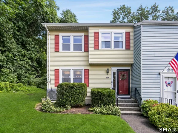 55 Mill Plain Road #12-1, Danbury, CT 06811