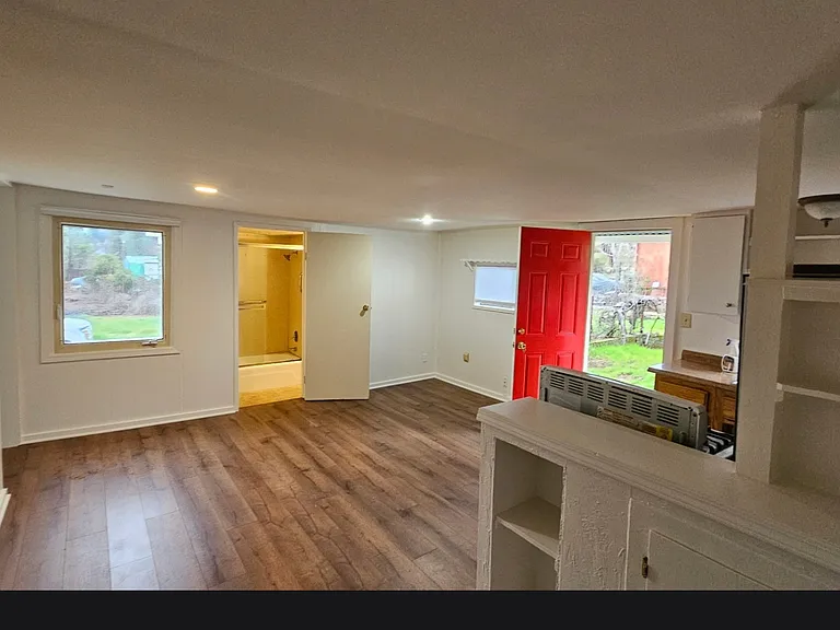 2484 Ridge Rd — Photo 5