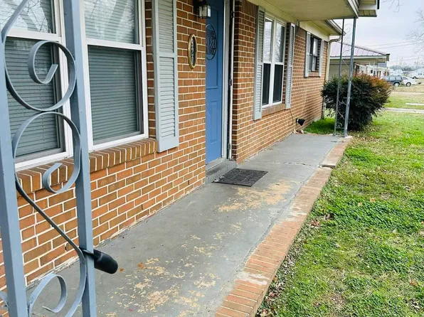 920 Sims St SW, Decatur, AL 35603