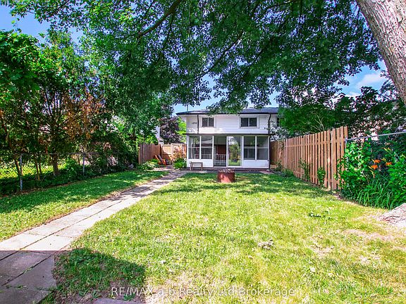 3rd image of 1292 Sorrel Rd