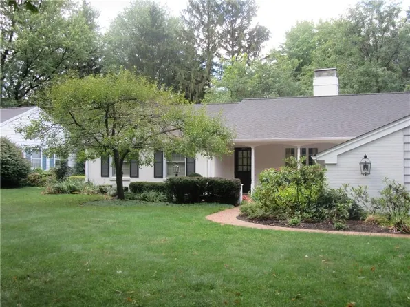 1518 Fairway Dr, Erie, PA 16505