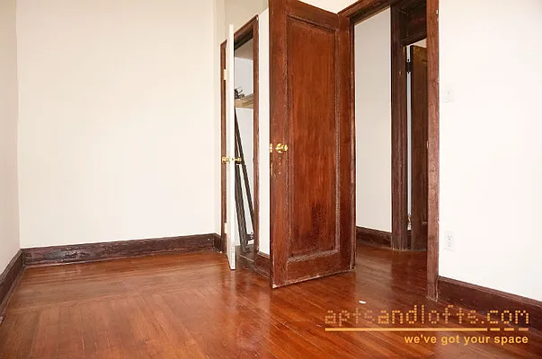 Rented by aptsandlofts.com | media 8