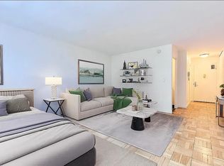 330 E 46th St APT 1F, New York, NY 10017