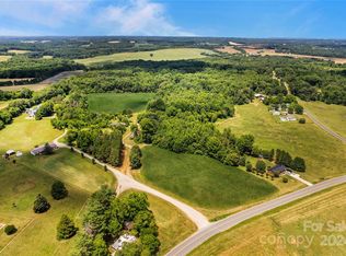 112 Pierce Bluff Dr, Statesville, NC 28625