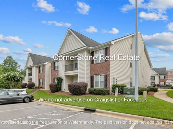 2nd image of 4050 Bardstown Ct APT 204