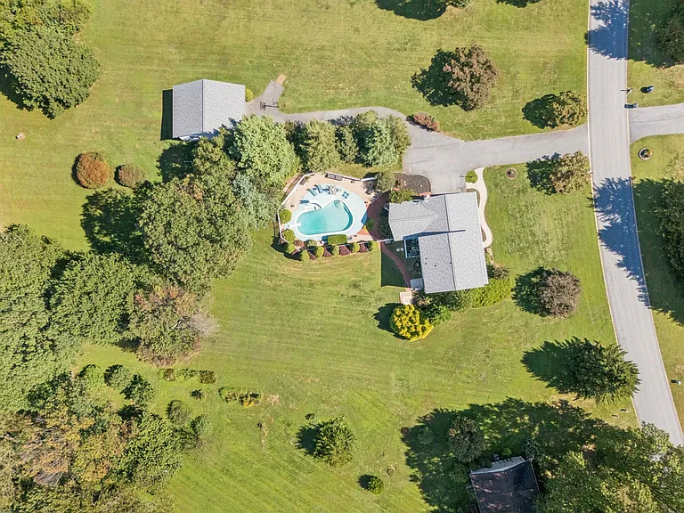7204 Patton Dr — Photo 28