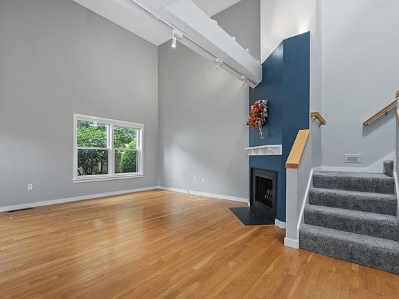 3rd image of 86 Washington Park Unit 86