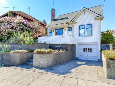 5561 Wallingford Avenue N, Seattle, WA, 98103